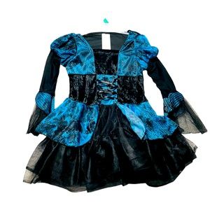 Witch Halloween girl costume size Medium (8/10)